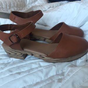 old navy, girls clogs